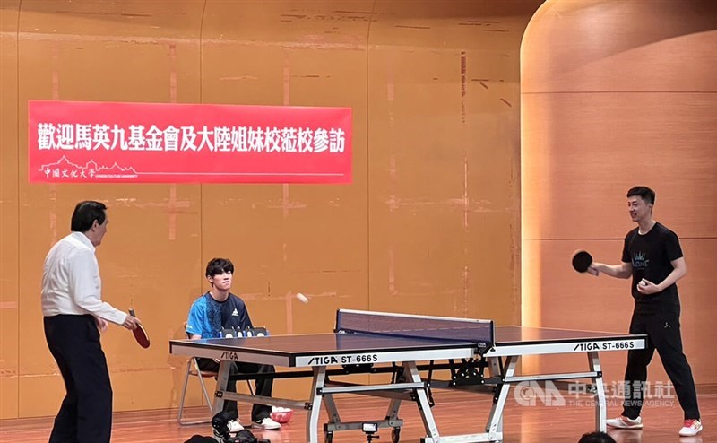 维克多再度